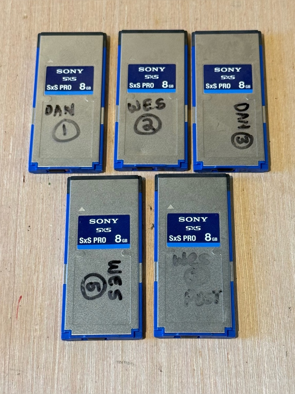 5-Sony 8GB SxS PRO Memory Cards “UNTESTED” SBP-8 w/Case Read Description Below!